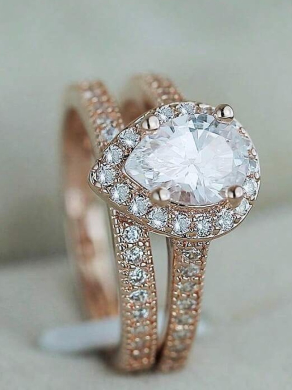 Rose gold ring set - Picture 2 of 3